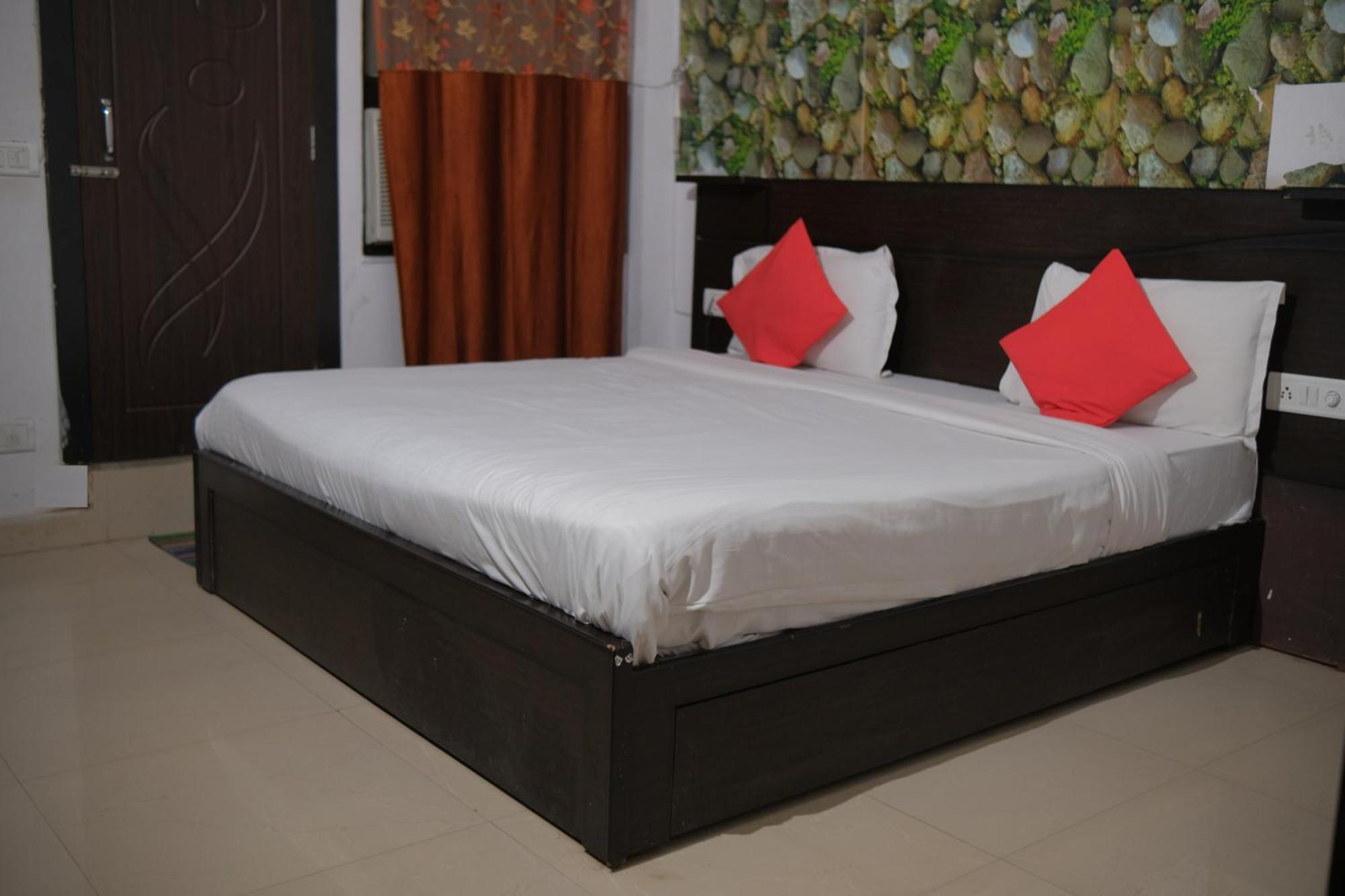 Hotel Quality Time Udaipur Exterior photo